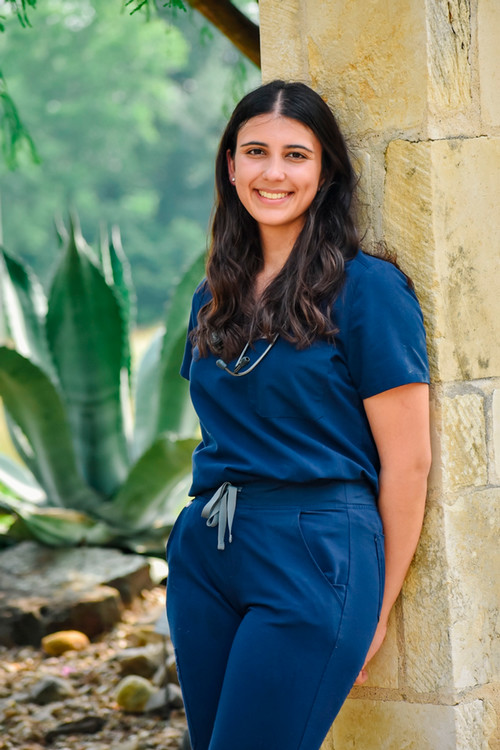 Arianna Sobhi, DVM